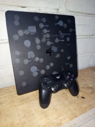 PlayStation 4 slim 500 GB