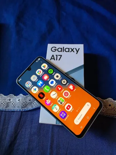 TROCO A17 NOVINHO NA GARANTIA, 3 MESES DE COMPRADO. TROCO EM UM A56 256GB