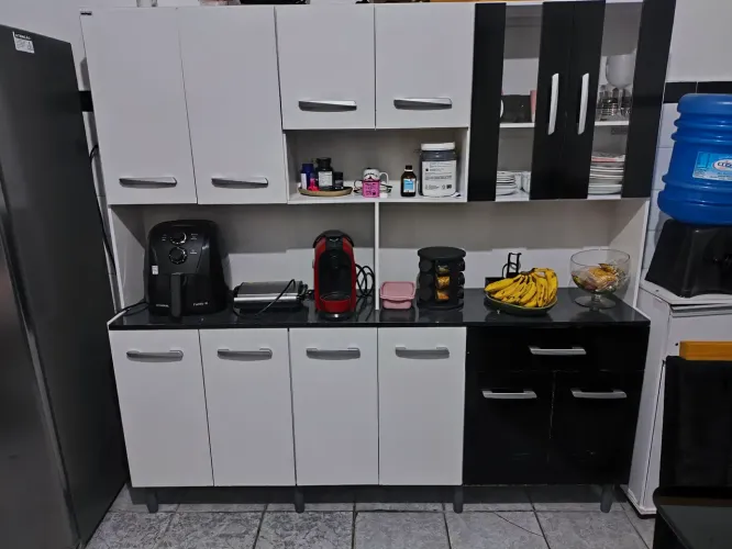 Armário de Cozinha Completo Preto com Branco