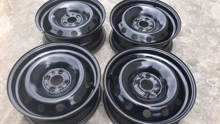 Rodas aro 15 fiat