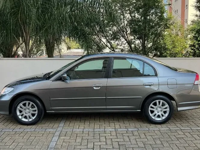 Honda Civic Sedan LX 1.7 16V 115cv Mec. 4P 2006
