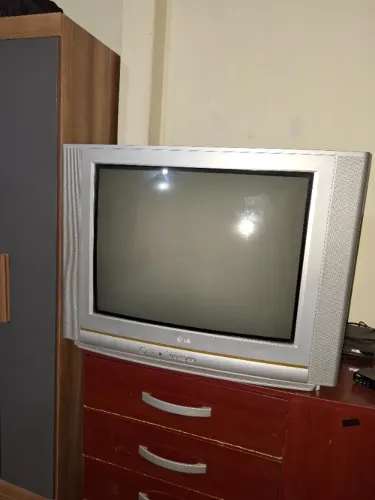TV tubo LG com conversor digital