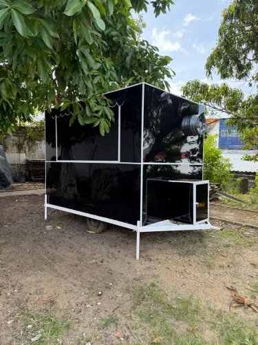 Aluga-se Trailer FoodTruck 3x2