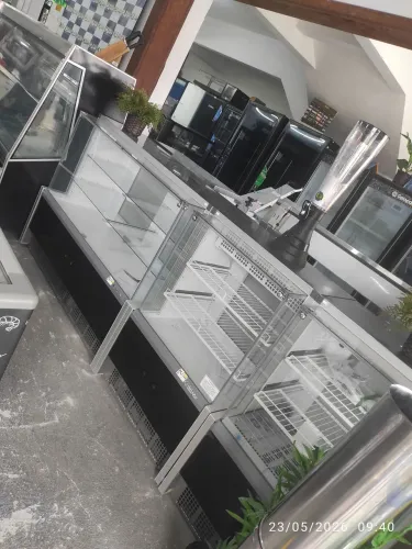 Bh vitrine frente de padaria completa 
