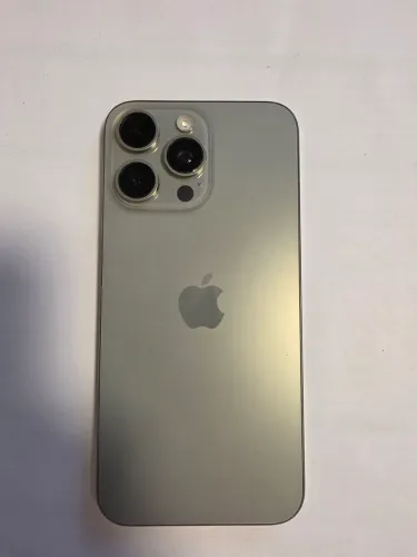 IPhone 15 Pro Max 256gb cinza