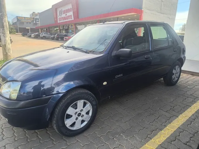 Ford Fiesta GL Class 1.0i 5P 2001