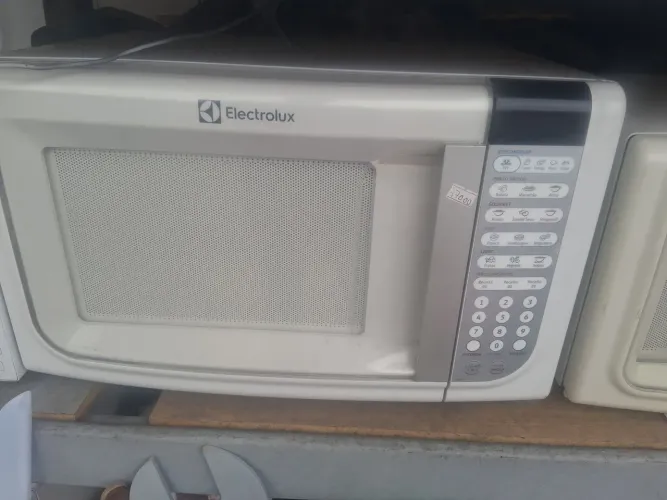 Microondas Electrolux 31 litros com garantia