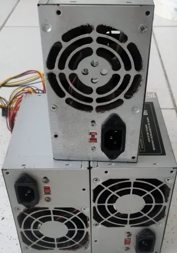 Fonte ATX 200W.