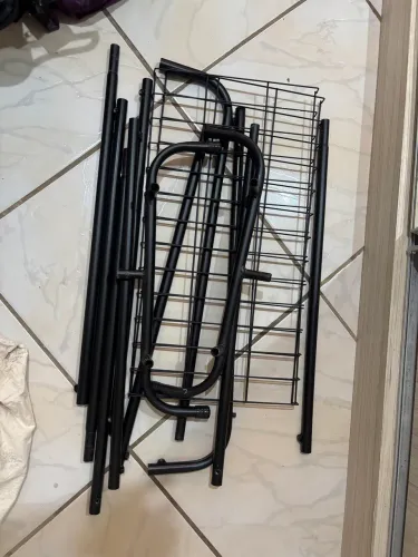 VENDE-SE CABIDEIRO ARARA + CABIDE MODELO ROSE 
