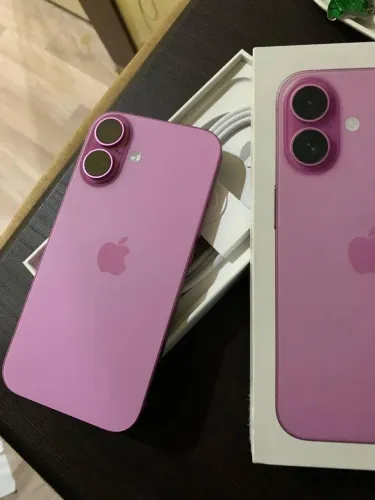 iPhone 16