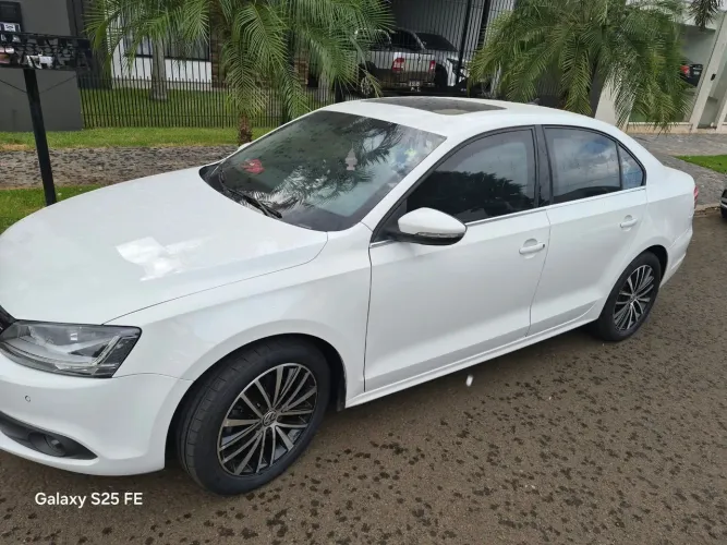 Volkswagen Jetta Highline 2.0 TSI 16V 4P Tiptronic 2013