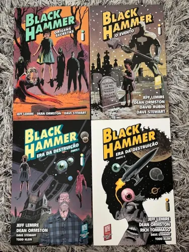 Black Hammer 01, 02, 03 e 04 (completo)