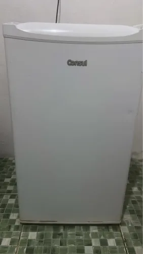 Frigobar perfeito estado , funcionando perfeitamente 490,00