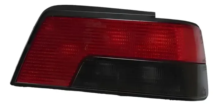 Lanterna Direita Peugeot 405 N83v (Usado) / V12