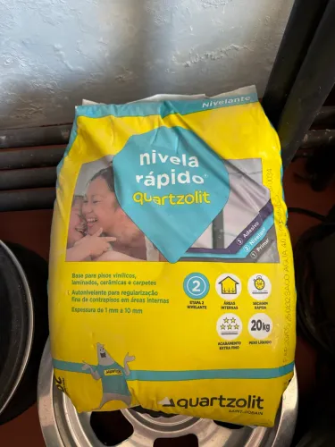 Nivela fácil quartzolit 20kg 