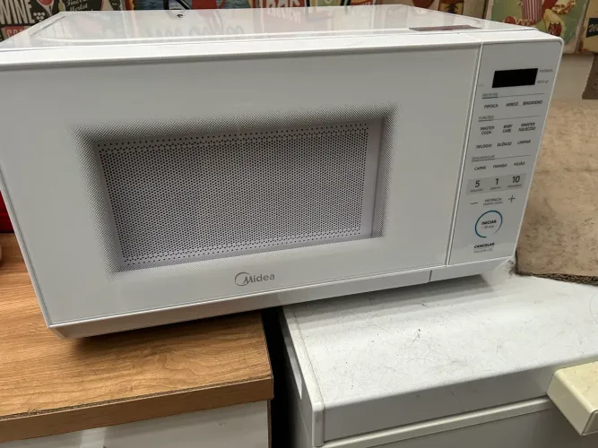 Microondas Midea Master cook 20L