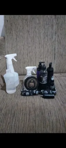 Kit de tatuagens.