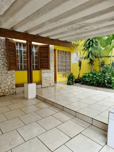Excelente Casa Térrea à venda com 165m² com 03 dormitórios, 02 vagas no bairro Anchieta em