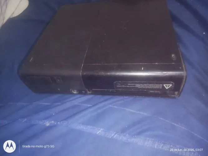Vendo um Xbox 360 pra retirada de peças