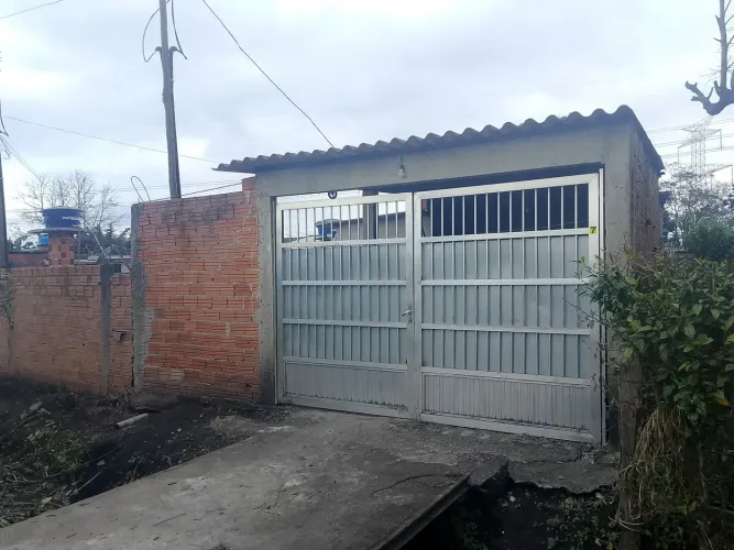 Vendo casa na chácara dos baianos