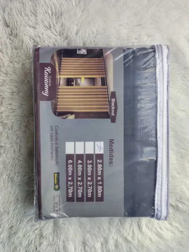 Cortina Kauanny Blackout 80% Poliéster - 2,80m x 1,80m
