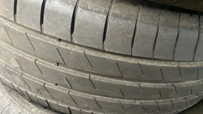Vendo pneu 205/55/17