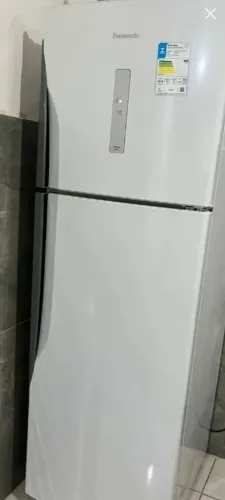 Vendo geladeira semi nova