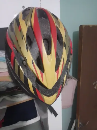 Capacete pra bicicleta 