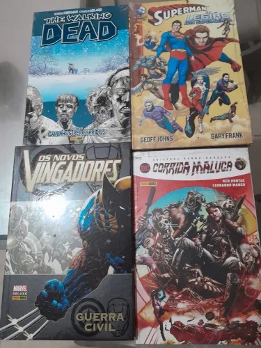 Lote HQs Panini Lacrados - walking dead / superman / Vingadores/ corrida maluca