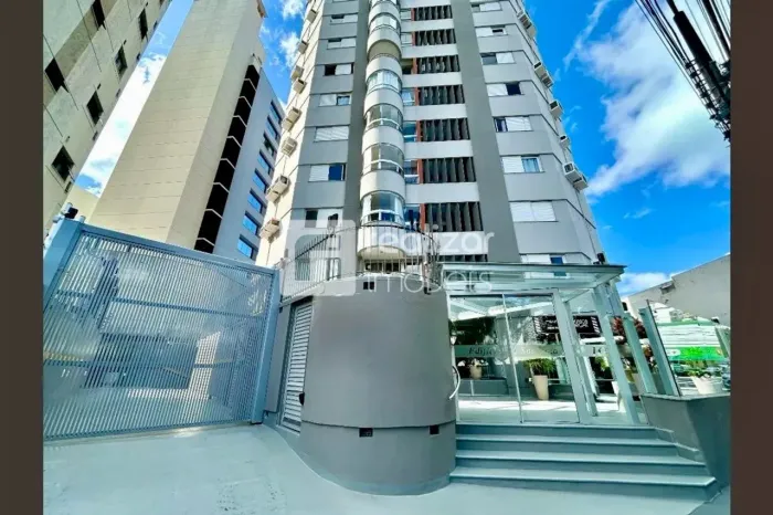 Apartamento 3 quartos no bairro Centro Florianópolis