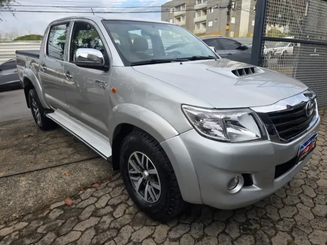Toyota Hilux CD D4-d 4X4 3.0 TDI Dies. Mec. 2014