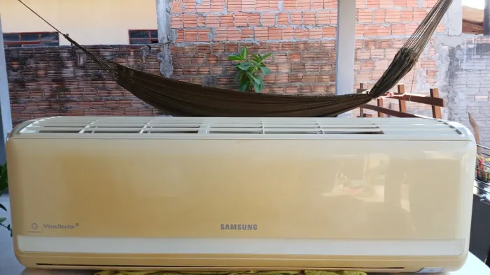 AR CONDICIONADO SAMSUNG 9000 BTUS // 220 CLASSE A// COM VIRUS DOCTOR