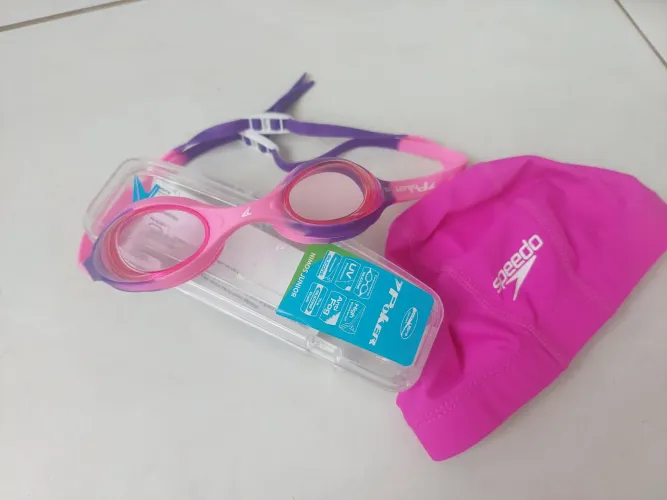 Kit infantil óculos e touca para natação