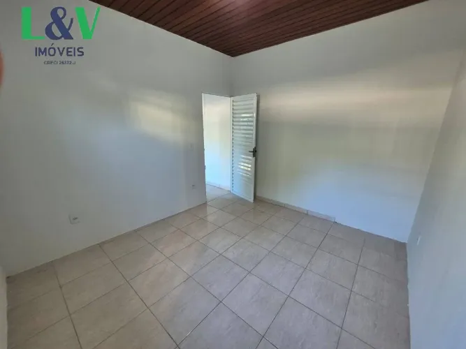 Casa espaçosa com 2 dormitórios no bairro Colina Bela Vista