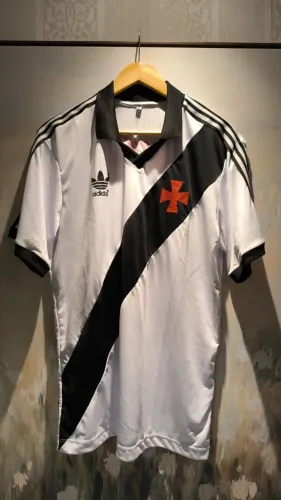 Camisa Vasco Anos 80 Romário 11 - Retrô Premium