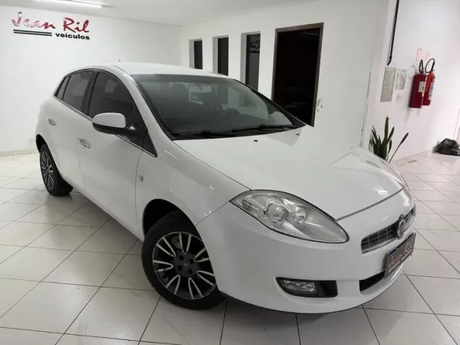 Fiat Bravo Essence 1.8 Flex 16V 5P 2014