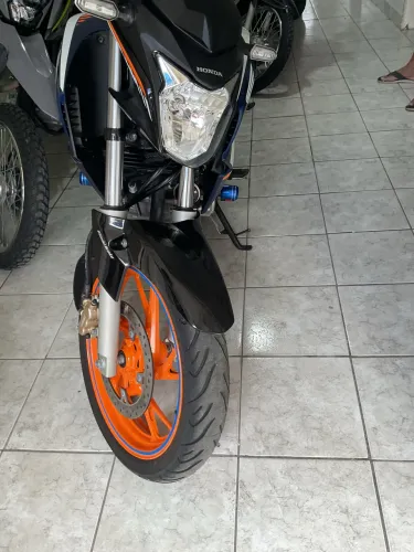 Cb Twister edição de especial 2020 muito nova