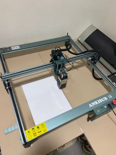 Máquina laser 