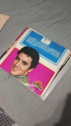 Elvis Presley - Coletânea de sucessos.