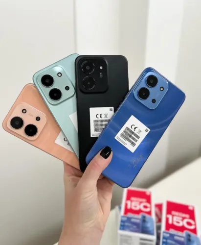 Redmi 15C 4G 128/4 Preto Azul Verde R$900,00 garantia de 6 meses pela loja