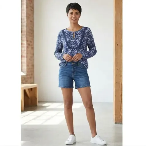 blusa em viscose com renda tam 40