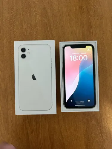 iPhone 11 (64 GB) - Branco