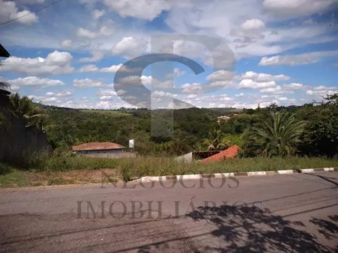 Terreno à venda no bairro Recanto Dos Canjaranas em Vinhedo/SP