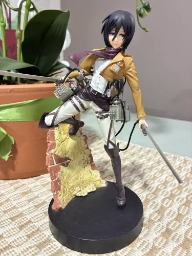Figure Mikasa Ackerman Attack on Titan Furyu