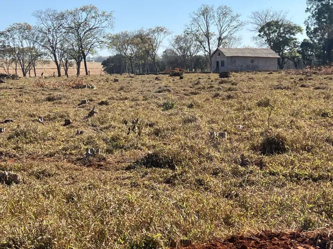 Terreno a venda em Capão( Ponte vila)