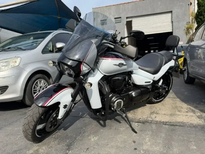 Suzuki Boulevard 1800R 2016 - Impecável