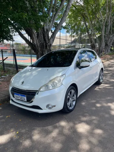 Peugeot 208 Griffe 1.6 Flex 16V 5P Aut. 2015
