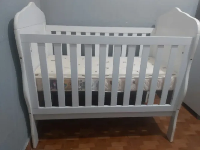 Berço canaã realeza em ótimo estado