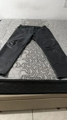 Calça de couro Magon