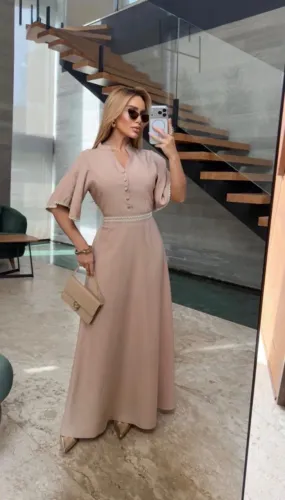 Vestido Modelo Cristã Nude